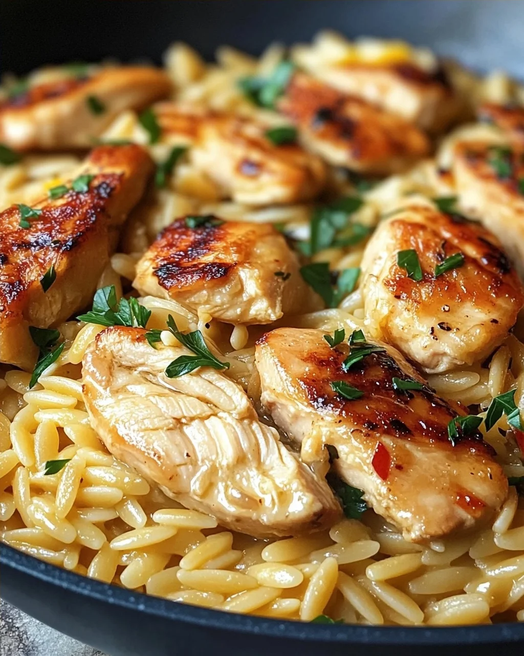 One Pot Orzo Pasta mit Hähnchen